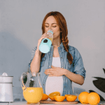 Smoothie Maker, 18OZ/535ML Portable Smoothie Blender Juicer Mixer, 300W Powerful Personal Blender | Crushes Ice Cubes| 3X MORE POWERFUL than Most USB Blenders,  Blender Bravo Blue - Image 7